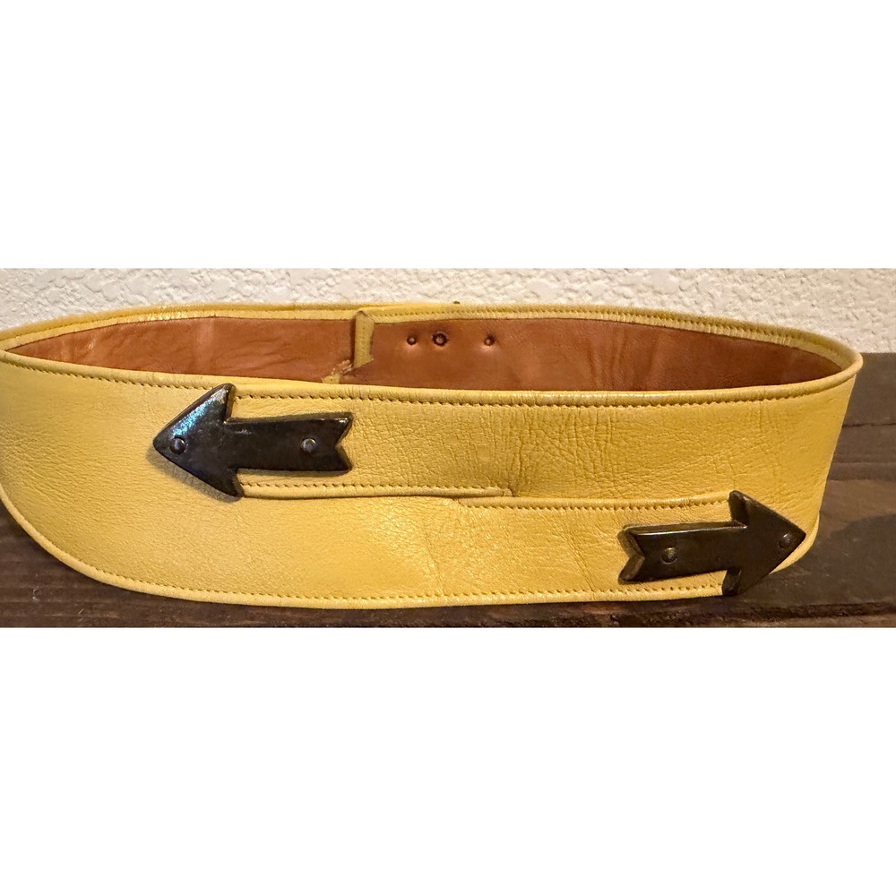 Vtg Calderon 80's Yellow Leather Wide Waist Belt Arrow Hardware XSmall cheery